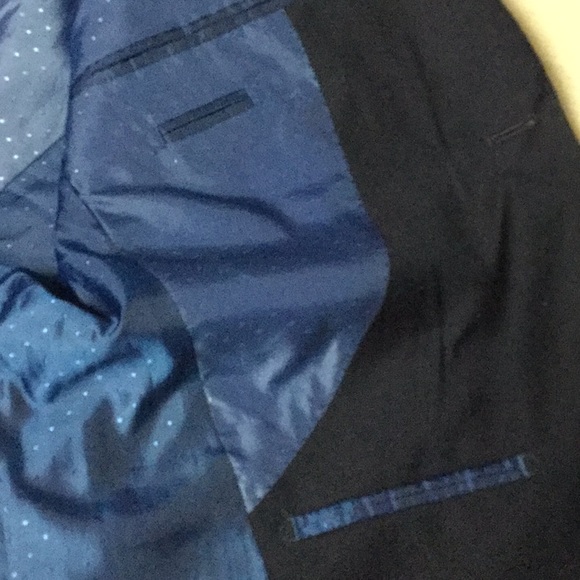 Blazer - Picture 6 of 7